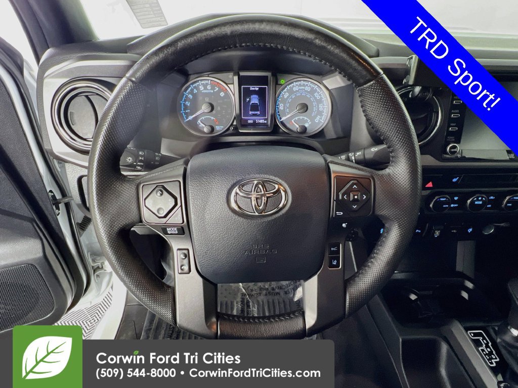Used 2020 Toyota Tacoma TRD Sport w/ TRD Premium Sport Package AWD/4WD image 7