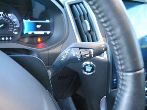 Used 2024 Ford Edge Titanium image 19