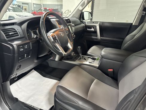 Used 2019 Toyota 4Runner SR5 Premium w/ Four Season Floor Mat Package AWD/4WD image 11