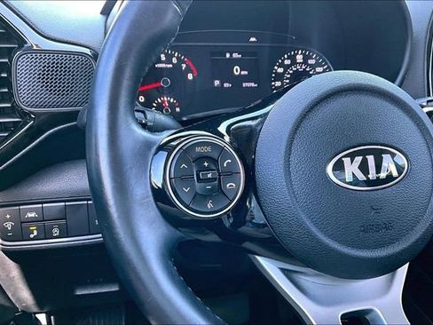 Used 2021 Kia Soul EX FWD image 10
