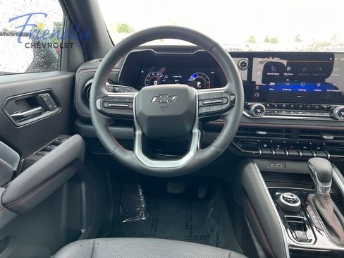 Certified 2025 Chevrolet Colorado Z71 w/ Technology Package AWD/4WD image 27