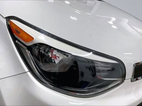 Used 2016 Kia Soul w/ Convenience Package FWD image 29