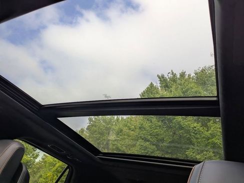 New 2025 Lincoln Navigator Reserve w/ Jet Appearance Package image 11