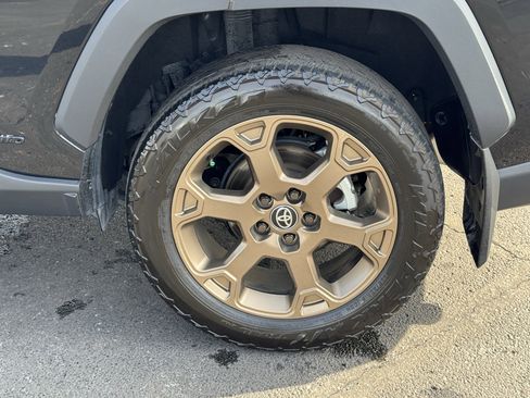 Used 2024 Toyota RAV4 AWD Hybrid image 39