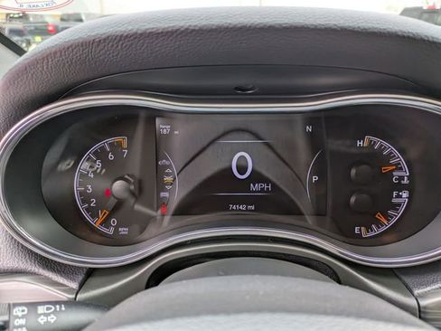 Used 2021 Jeep Grand Cherokee Laredo X image 14