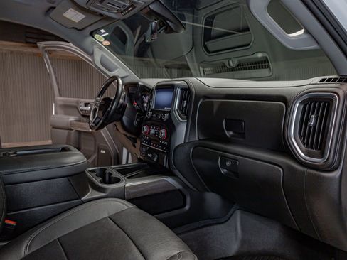 Used 2022 Chevrolet Silverado 2500 LTZ w/ LTZ Plus Package image 16