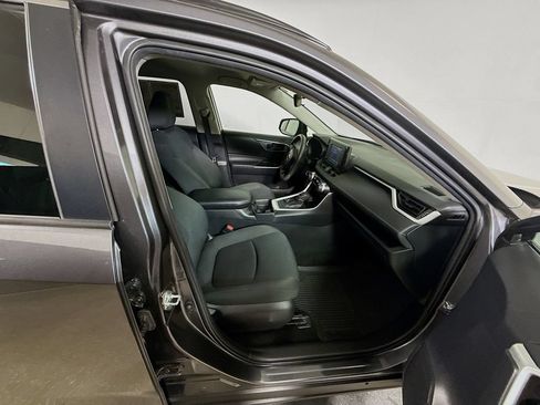 Certified 2021 Toyota RAV4 LE AWD/4WD image 25
