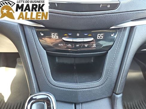 Used 2022 Cadillac XT5 Premium Luxury AWD/4WD image 17
