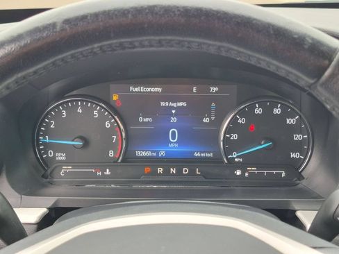 Used 2021 Ford Explorer XLT w/ Equipment Group 202A AWD/4WD image 17