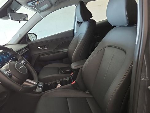 Used 2026 Hyundai Kona SEL Premium image 4