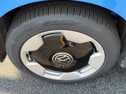 New 2025 Volkswagen ID. Buzz Pro S Plus image 4