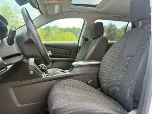 Used 2015 GMC Terrain SLE w/ Chrome Package AWD/4WD image 28