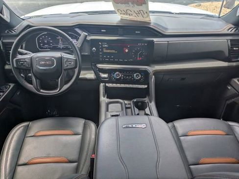 Used 2024 GMC Sierra 2500 AT4 w/ AT4 Premium Plus Package AWD/4WD image 17