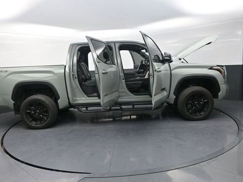 Used 2025 Toyota Tundra Limited w/ TRD Off-Road Package AWD/4WD image 45