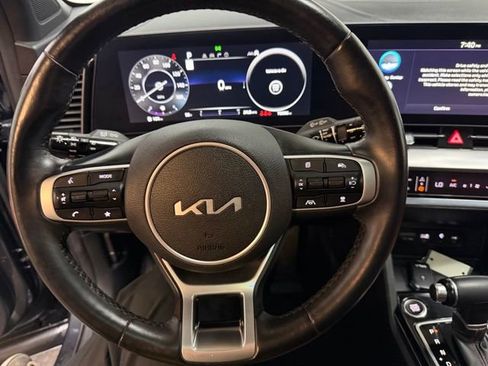 Used 2023 Kia Sportage SX image 22