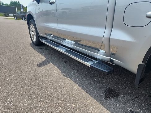 Used 2019 Chevrolet Silverado 1500 LTZ AWD/4WD image 6