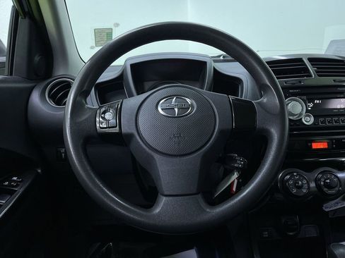 Used 2010 Scion xD image 19
