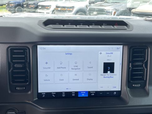 New 2025 Ford Bronco Badlands image 25