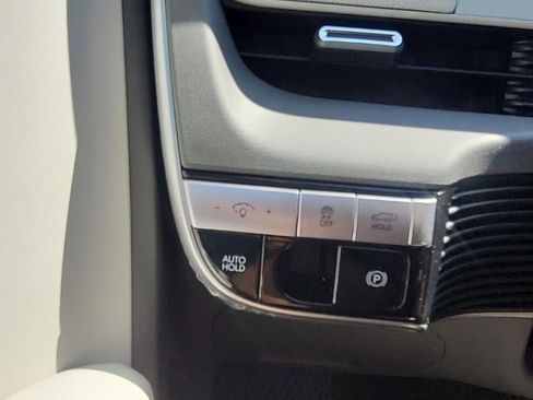 Used 2024 Hyundai Ioniq 5 SEL RWD image 17