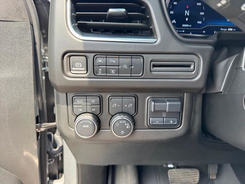 Used 2024 Chevrolet Tahoe RST w/ Luxury Package AWD/4WD image 28