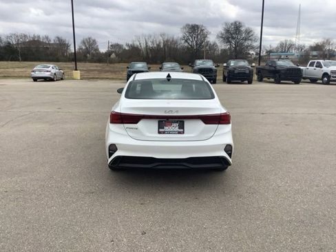 Used 2024 Kia Forte LXS image 6