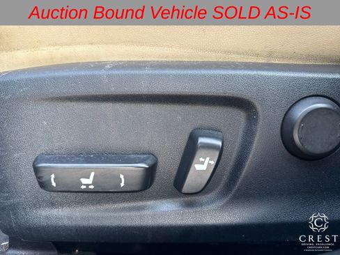 Used 2016 Lexus IS 300 AWD w/ Navigation System Package image 11