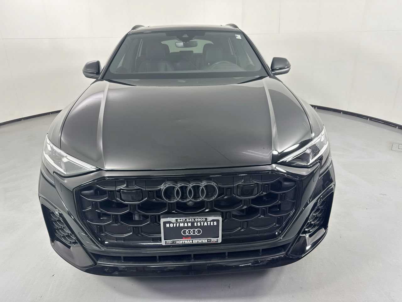Used 2025 Audi Q8 Premium Plus AWD/4WD image 4