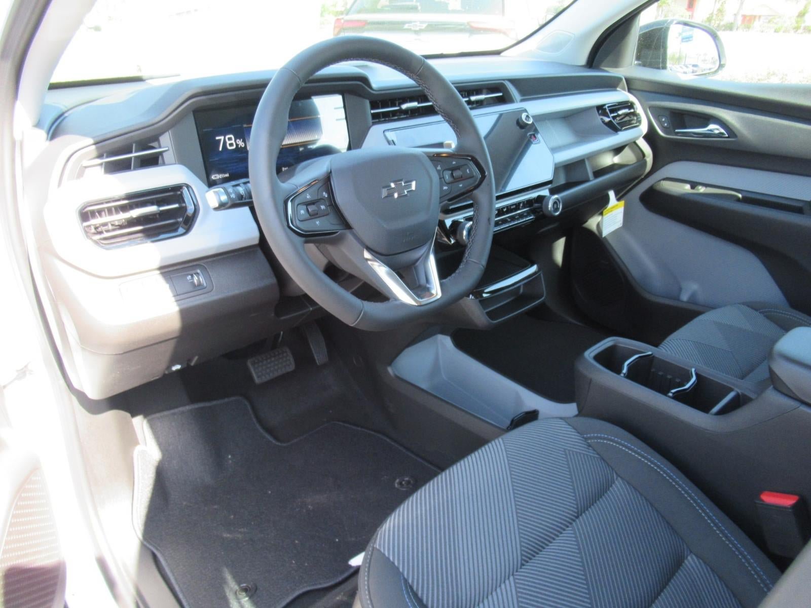 New 2027 Chevrolet Bolt LT FWD image 16