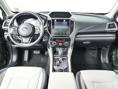 Used 2024 Subaru Forester Premium AWD/4WD image 18