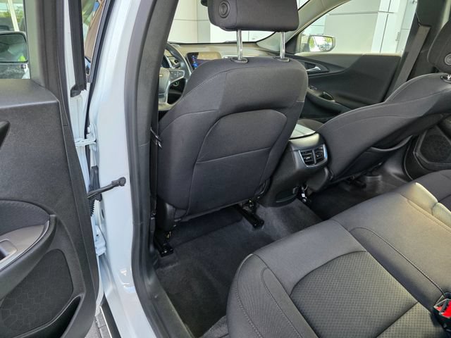 Used 2023 Chevrolet Malibu LT FWD image 17