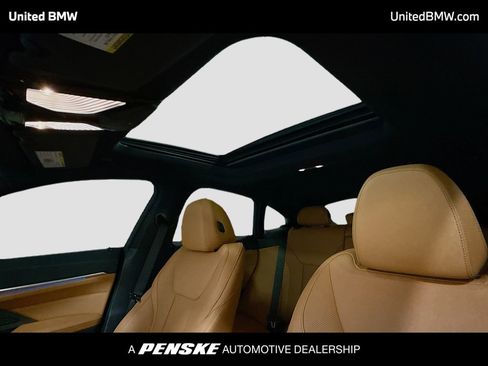 Used 2023 BMW i4 eDrive40 image 12