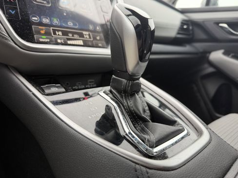 Used 2023 Subaru Outback Premium image 17