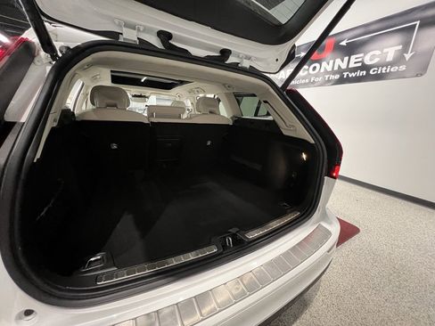 Used 2020 Volvo V60 T5 Cross Country w/ Protection Package Premier image 58