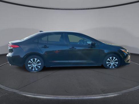 Used 2022 Toyota Corolla LE FWD image 9