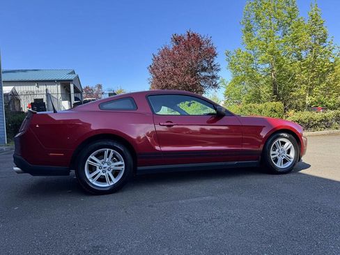 Used 2012 Ford Mustang Coupe RWD image 3