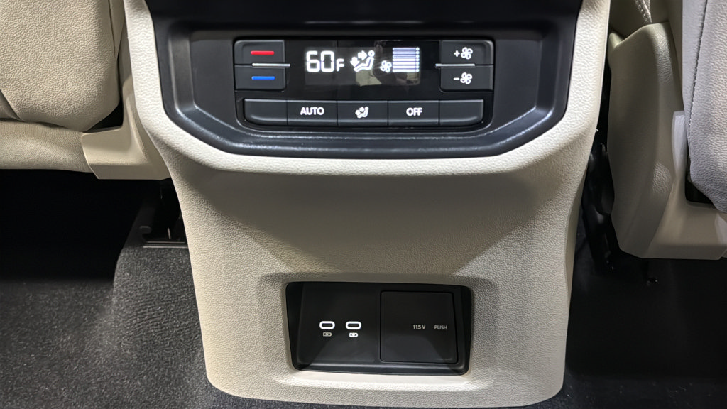 Used 2025 Volkswagen Atlas SE w/ Panoramic Sunroof Package AWD/4WD image 33