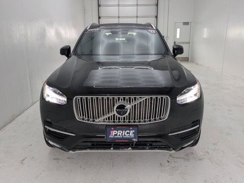 Used 2017 Volvo XC90 T6 Inscription w/ Vision Package image 2