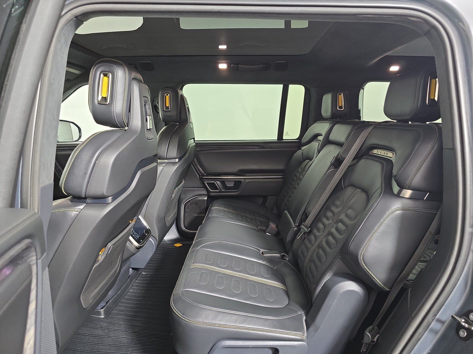 Used 2022 Rivian R1S Launch Edition Quad AWD/4WD image 21