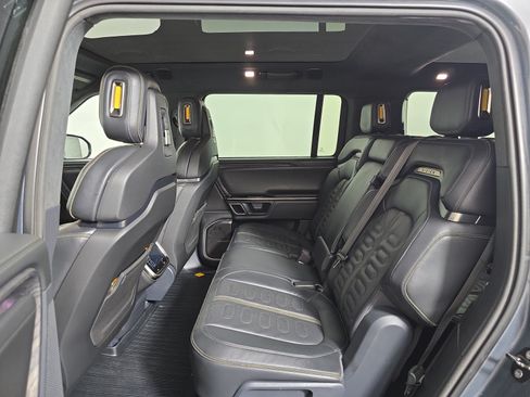 Used 2022 Rivian R1S Launch Edition Quad AWD/4WD image 21