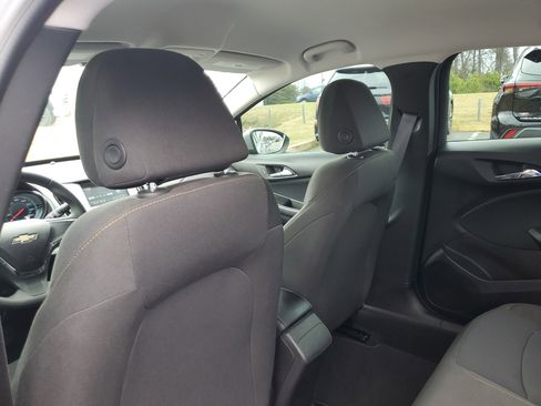 Used 2016 Chevrolet Cruze LS image 12