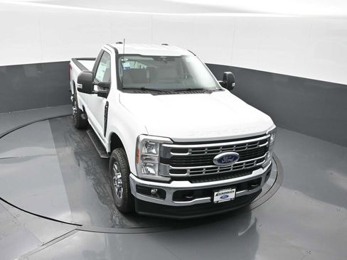 New 2025 Ford F250 XLT image 10
