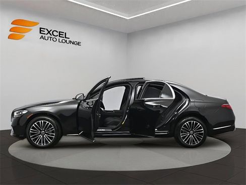 Used 2023 Mercedes-Benz S 580e 4MATIC Sedan image 56
