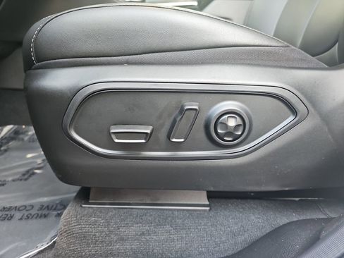 New 2025 Jeep Grand Cherokee L Limited image 30