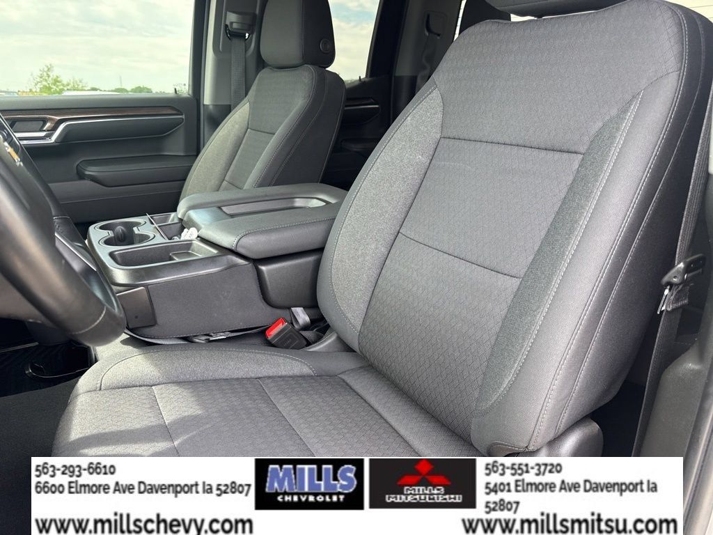 Used 2023 Chevrolet Silverado 1500 LT AWD/4WD image 12
