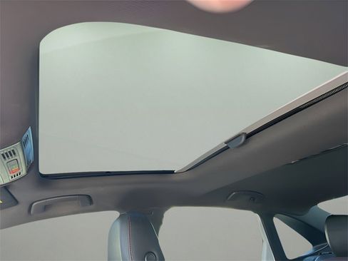 Used 2023 Volkswagen Jetta GLI Autobahn w/ GLI Black Package image 6