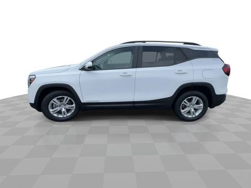 Certified 2022 GMC Terrain SLE w/ Driver Convenience Package image 5