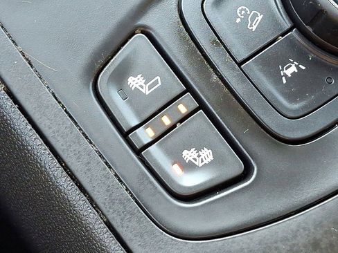 Certified 2022 GMC Terrain SLT w/ Tech Package image 19