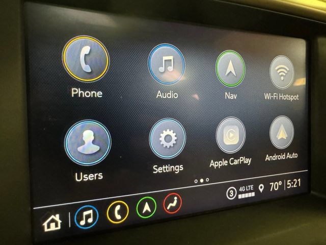 Used 2021 GMC Acadia Denali w/ Denali Technology Package FWD image 15