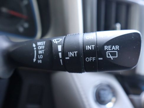 Used 2013 Toyota RAV4 Limited FWD image 32