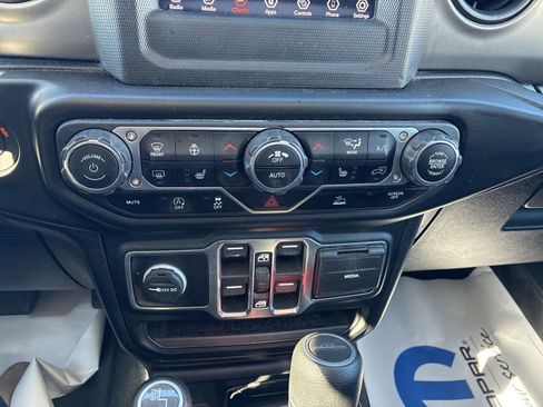 Used 2020 Jeep Gladiator Sport w/ Quick Order Package 24S image 23